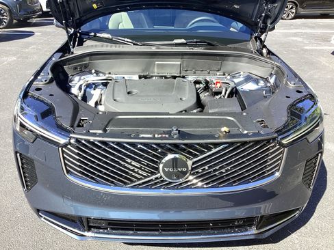 Certified 2026 Volvo XC90 B6 Plus w/ Protection Package Premier AWD/4WD image 36