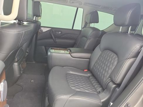 Used 2019 INFINITI QX80 Luxe w/ 22" Wheel Package RWD image 14