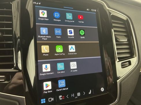 Used 2024 Volvo XC90 B5 Plus image 21