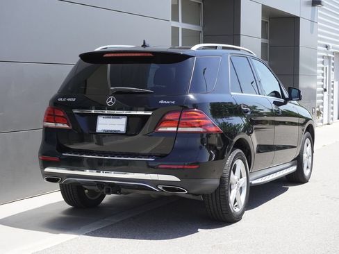 Used 2019 Mercedes-Benz GLE 400 4MATIC image 2