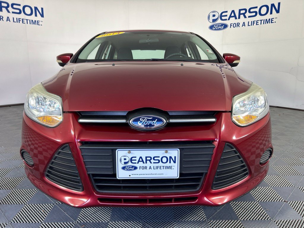 Used 2014 Ford Focus SE FWD image 2
