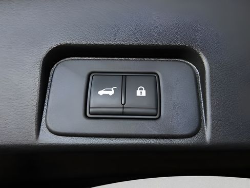 Used 2024 Nissan Rogue SL w/ SL Premium Package FWD image 27
