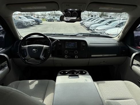 Used 2008 Chevrolet Silverado 2500 LT w/ 1LT Convenience Package RWD image 17