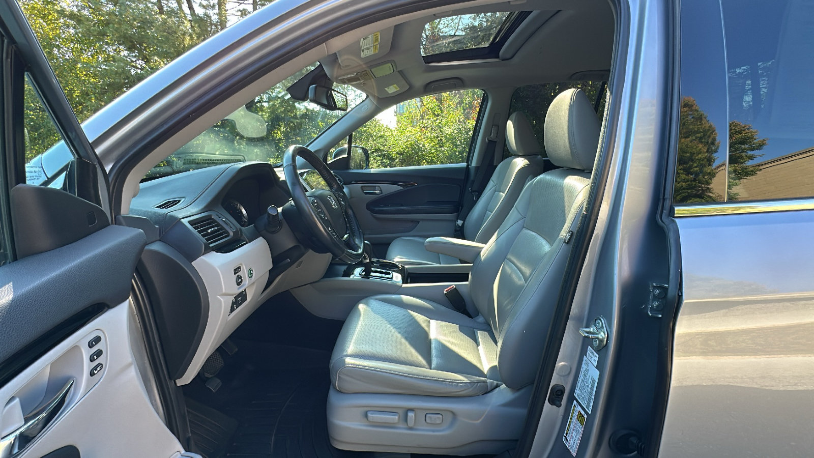 Used 2019 Honda Ridgeline RTL-E image 14