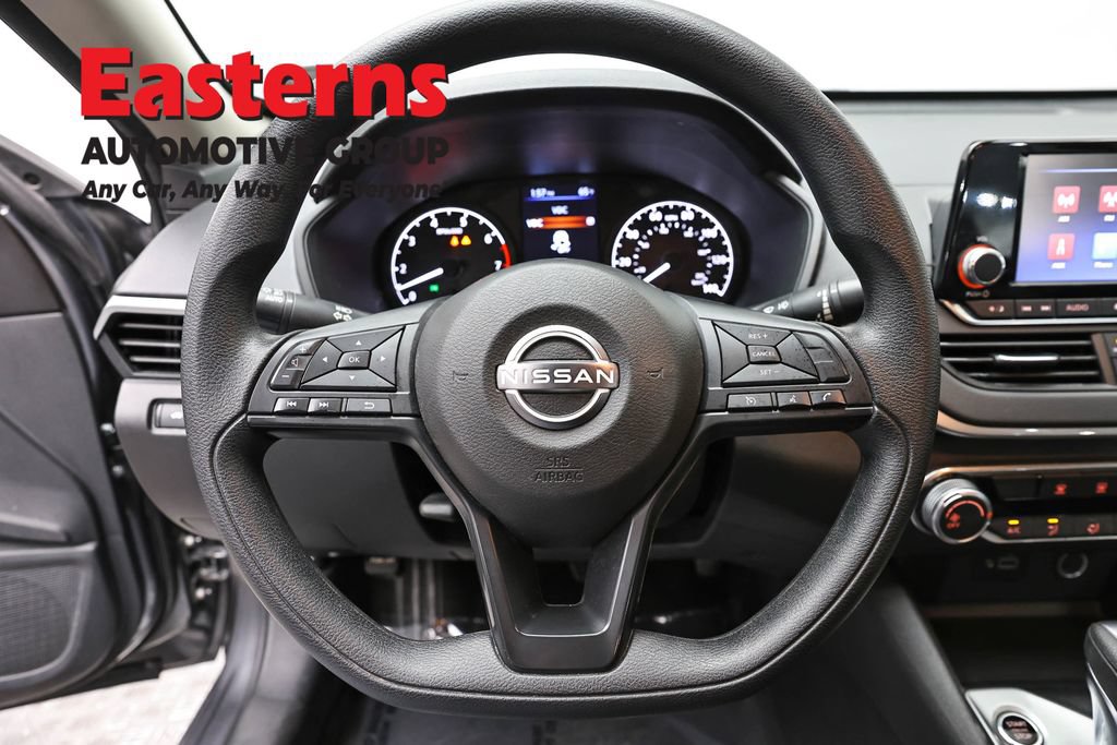 Used 2024 Nissan Altima 2.5 S FWD image 12