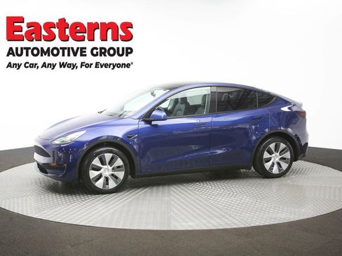 Used 2022 Tesla Model Y Long Range image 52