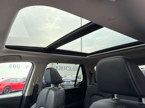 Certified 2025 Honda Pilot Touring image 23