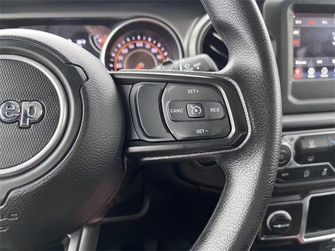 Used 2023 Jeep Wrangler Unlimited Sport image 23