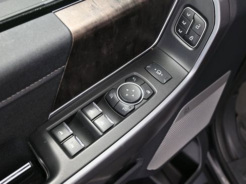 Used 2024 Ford F450 Lariat w/ Lariat Ultimate Package image 21