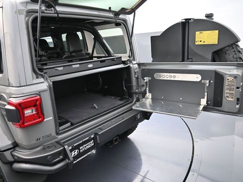 Used 2023 Jeep Wrangler Unlimited Rubicon 392 w/ Xtreme Recon 35" Tire Package image 21