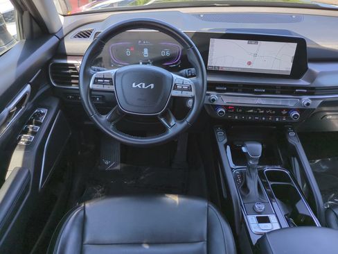 Used 2025 Kia Telluride S FWD image 16