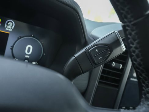 Used 2025 Ford F150 XLT w/ Equipment Group 301A Standard image 17