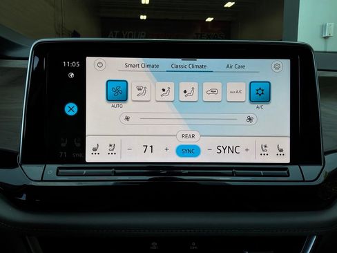 Used 2026 Volkswagen Atlas SE FWD image 33