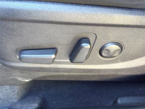 Used 2024 Kia Telluride S w/ S Sunroof Package image 10