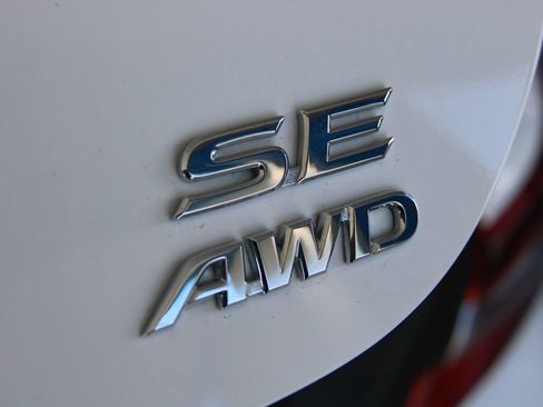 Used 2024 Toyota Camry SE image 26