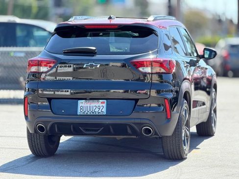 Used 2021 Chevrolet TrailBlazer RS w/ Sun and Liftgate Package FWD image 17