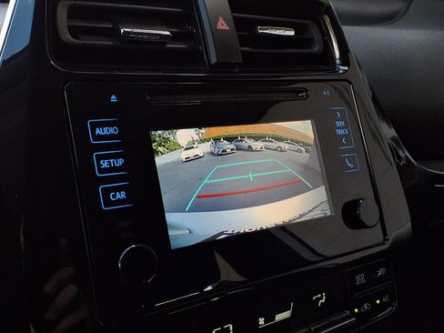 Certified 2019 Toyota Prius XLE image 9