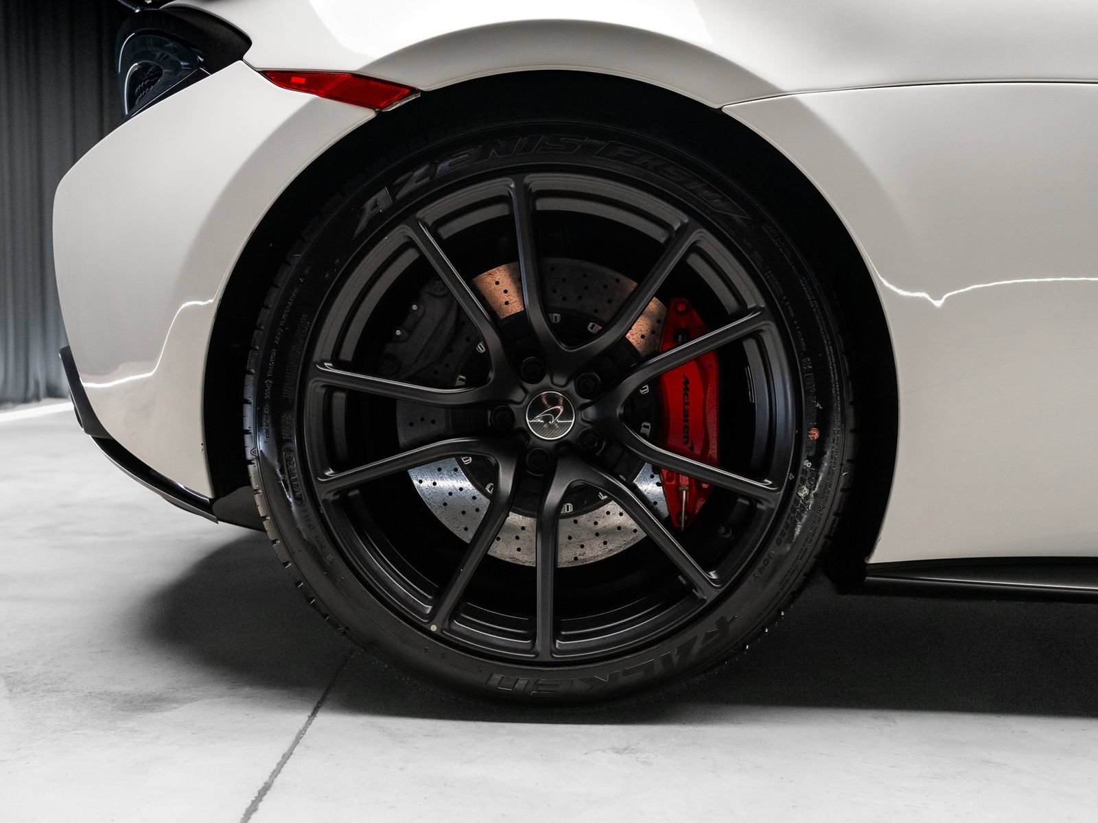 Used 2016 McLaren 570S Coupe RWD image 31