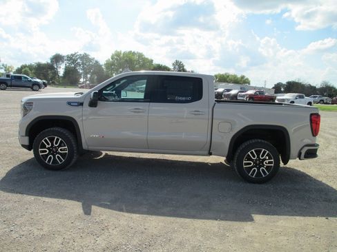 New 2026 GMC Sierra 1500 AT4 w/ AT4 Premium Package image 9