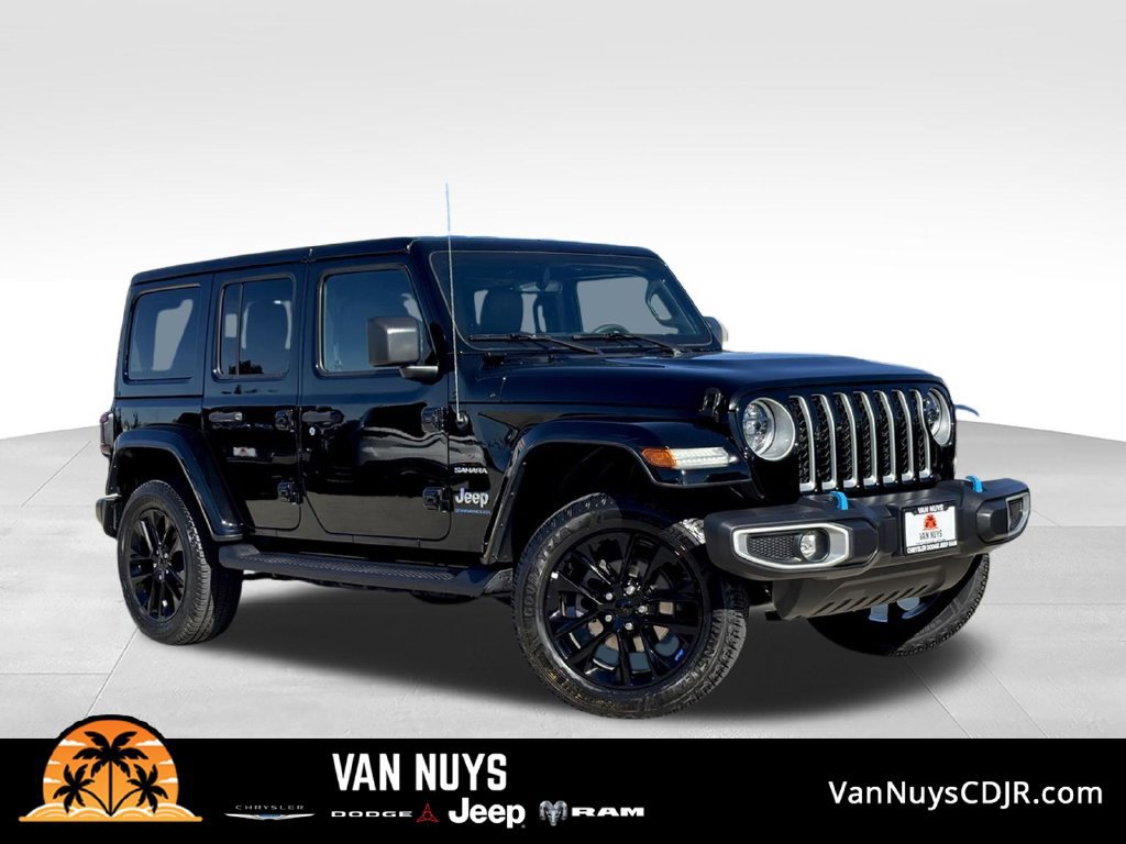 Used 2023 Jeep Wrangler Unlimited Sahara AWD/4WD image 1