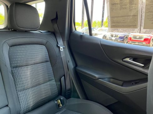 Used 2025 Chevrolet Equinox LT FWD image 38