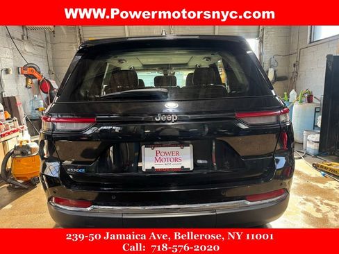 Used 2023 Jeep Grand Cherokee 4WD 4xe image 3