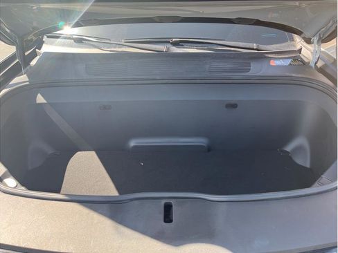 Used 2022 Rivian R1S Launch Edition image 27