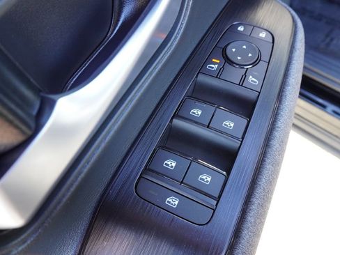 Certified 2025 Nissan Kicks SV image 15