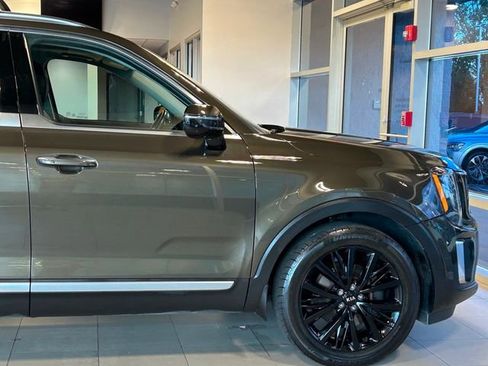 Used 2020 Kia Telluride SX w/ SX Prestige Package image 15