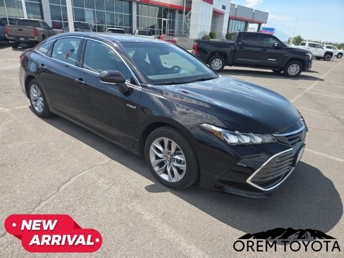 Used 2021 Toyota Avalon XLE FWD image 11