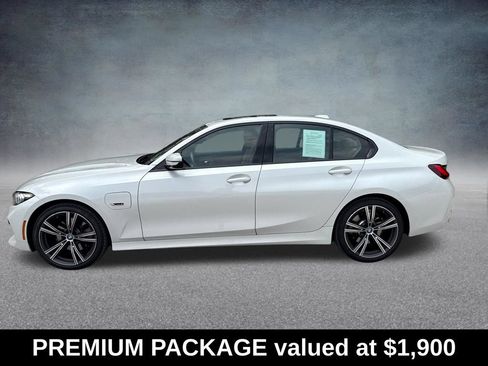 Used 2023 BMW 330e xDrive w/ Premium Package AWD/4WD image 2
