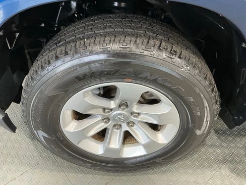 Used 2022 RAM 1500 Laramie AWD/4WD image 59