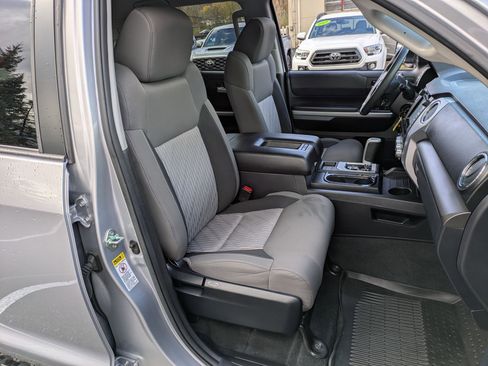 Used 2017 Toyota Tundra SR5 image 20