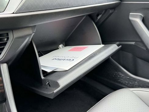 Certified 2023 Volkswagen Jetta SE w/ Panoramic Sunroof Package FWD image 36