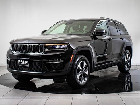 Used 2024 Jeep Grand Cherokee Limited 4xe image 1