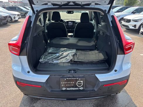 Certified 2026 Volvo XC40 B5 Plus w/ Climate Package AWD/4WD image 27
