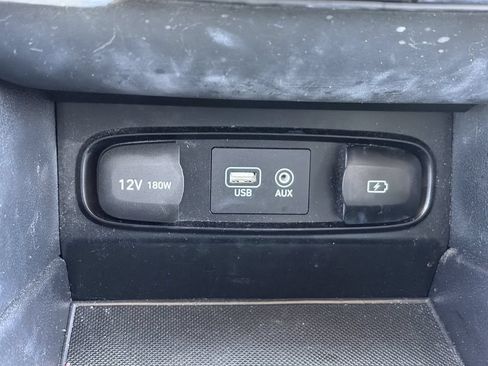 Used 2019 Hyundai Santa Fe SE FWD image 29