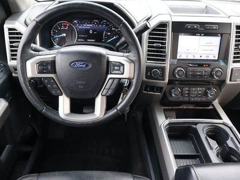 Used 2017 Ford F250 Lariat w/ Chrome Package image 25