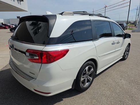 Used 2019 Honda Odyssey Touring image 3