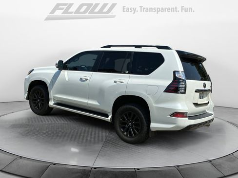 Used 2023 Lexus GX 460 w/ Black Line Special Edition AWD/4WD image 6