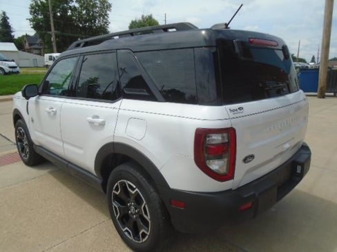Used 2025 Ford Bronco Sport Outer Banks w/ Outer Banks Tech Package+ AWD/4WD image 5