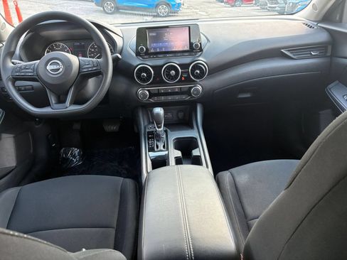 Used 2025 Nissan Sentra S FWD image 28