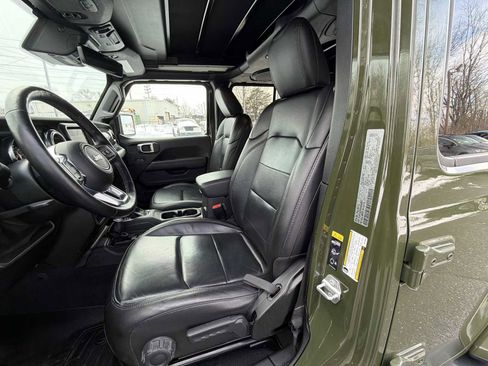 Used 2021 Jeep Wrangler Unlimited Sahara image 21
