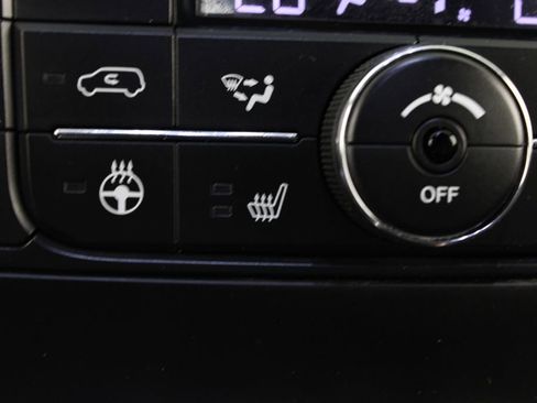 Used 2019 Dodge Grand Caravan GT image 23