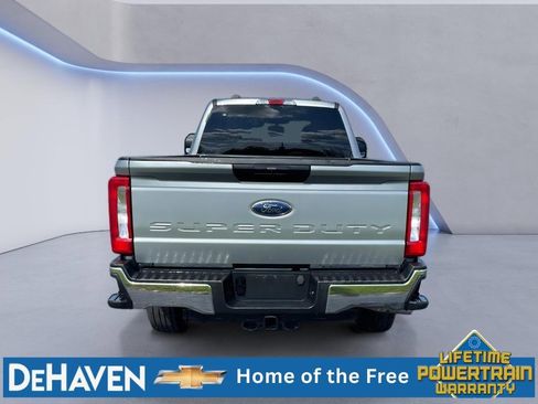 Used 2024 Ford F250 XLT AWD/4WD image 5