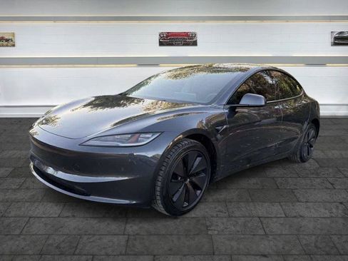 Used 2025 Tesla Model 3 Long Range RWD image 3