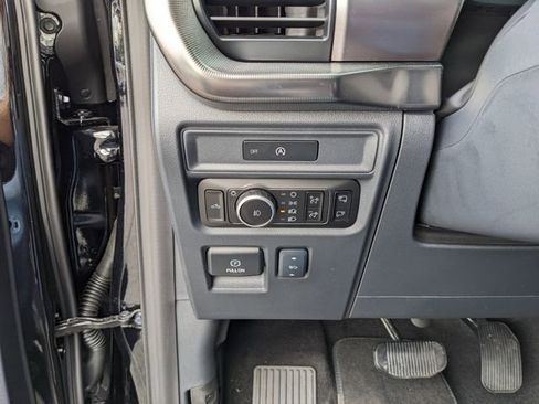 New 2025 Ford F150 Platinum w/ FX4 Off-Road Package image 29