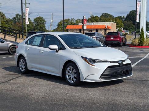 New 2026 Toyota Corolla LE image 7