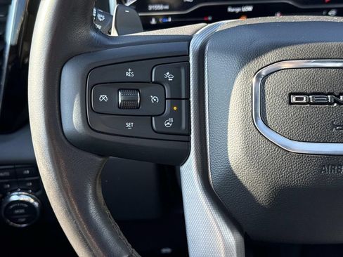 Used 2023 GMC Sierra 1500 Denali w/ Denali Reserve Package AWD/4WD image 10