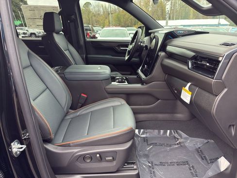 New 2026 GMC Yukon AT4 image 17